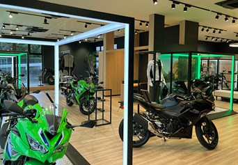 Mobile shop image 2