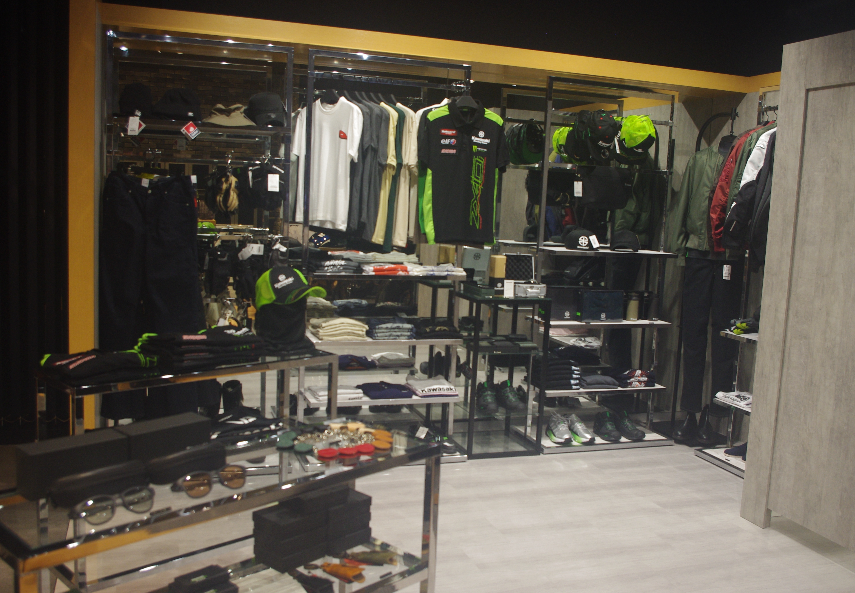 shop image 2