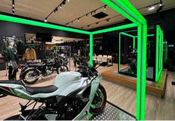 Mobile shop image 3