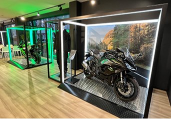 Mobile shop image 3