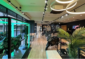 Mobile shop image 2