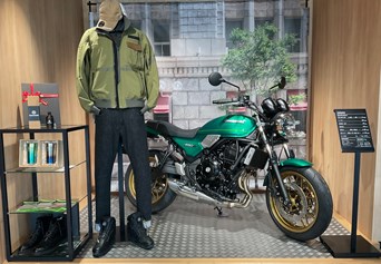 Mobile shop image 2