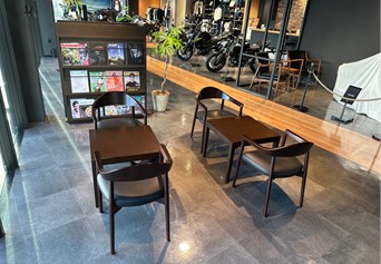 Mobile shop image 3