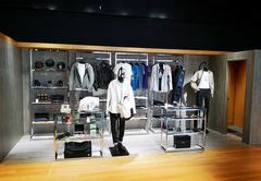 Mobile shop image 2
