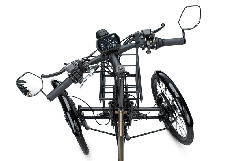 モーターサイクルの設計技術と経験を活かした車体