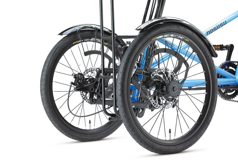 モーターサイクルの設計技術と経験を活かした車体