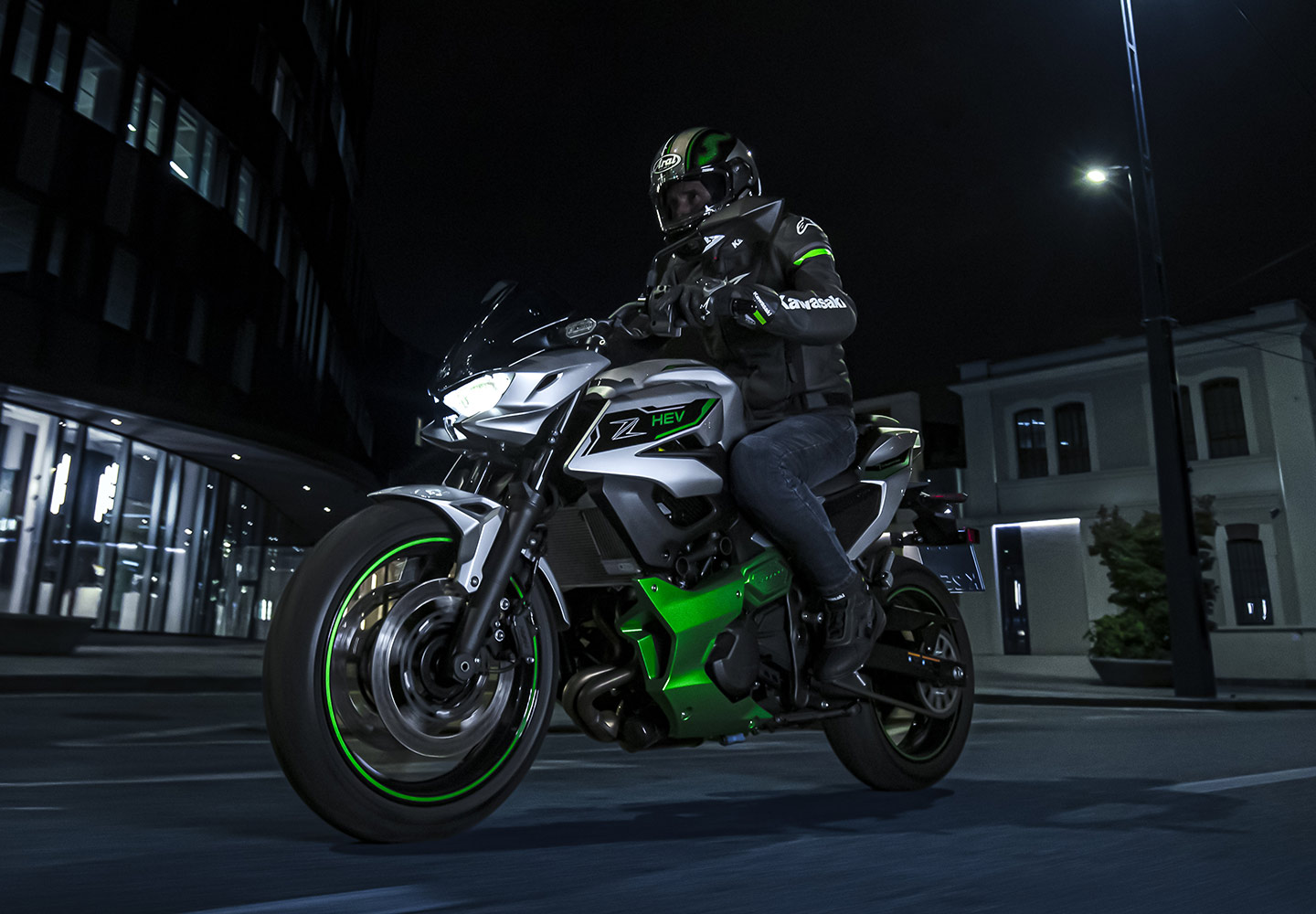 Kawasaki Z7 Hybrid | Change the Game | 新世代のモーターサイクル