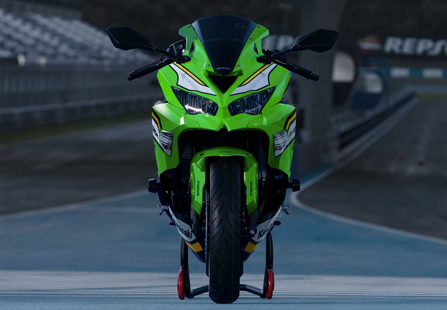 Kawasaki Ninja ZX-25R |スーパースポーツモデル|並列4気筒