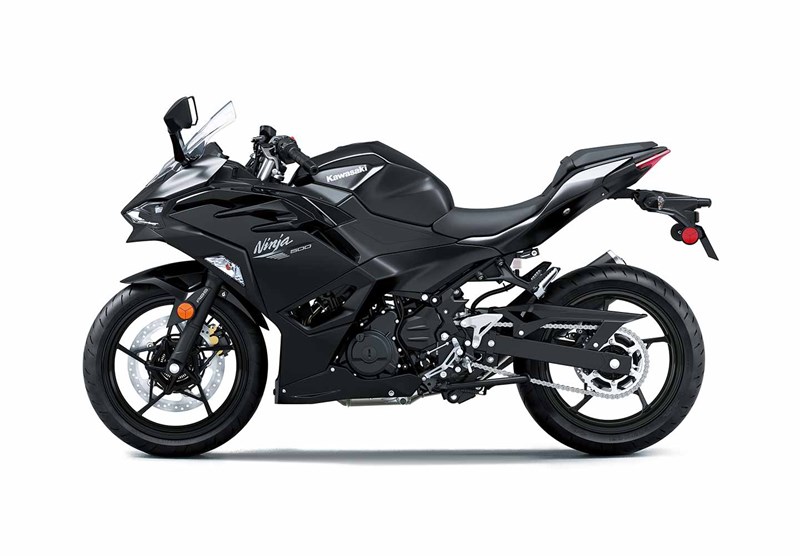 軽量で取り回しやすいシャーシ