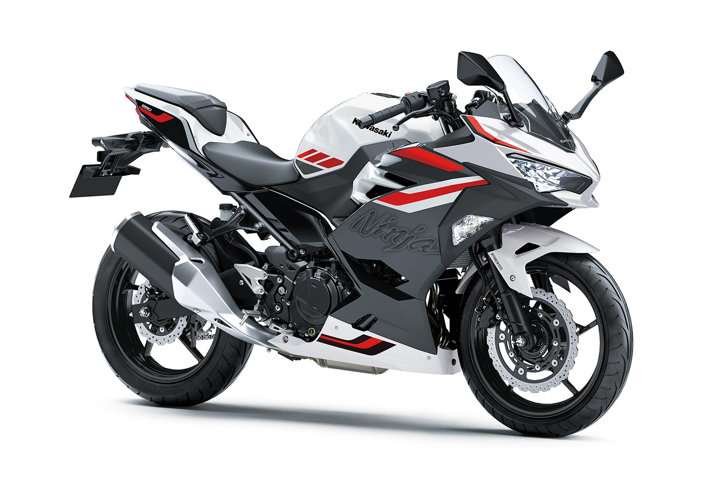 Kawasaki Ninja 250 | スポーツモーターサイクル| スムーズさと軽快さ