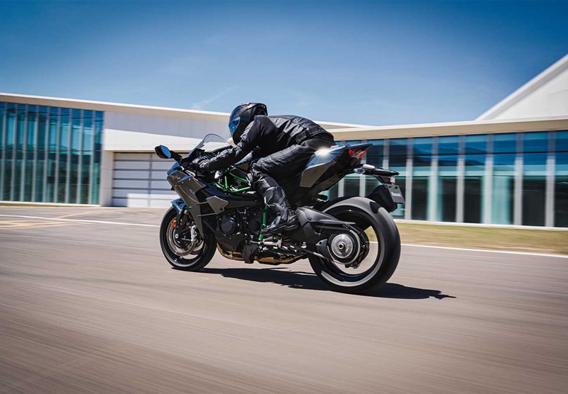 先進的なライダーサポートテクノロジー