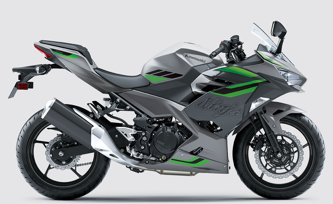 Kawasaki Ninja 400 | スポーツモーターサイクル| スムーズさと軽快さ