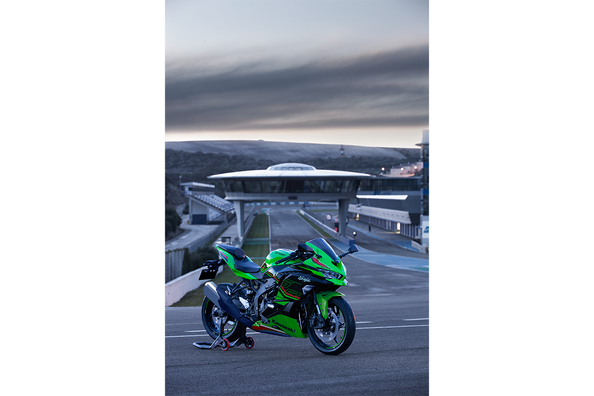 2023 NINJA ZX-25R SE KRT EDITION