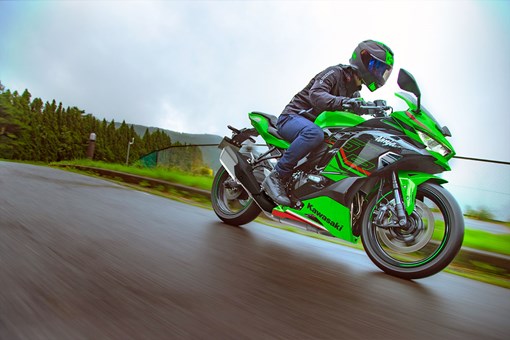 2023 NINJA ZX-25R SE KRT EDITION