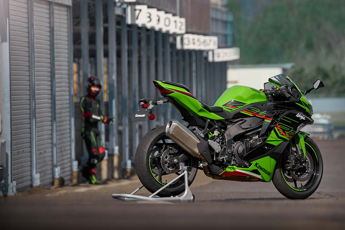 ４点　オレンジ、グリーン、イエロー、レッド 4点 オレンジ、グリーン、イエロー、レッド ZXRカラーのZX-10R