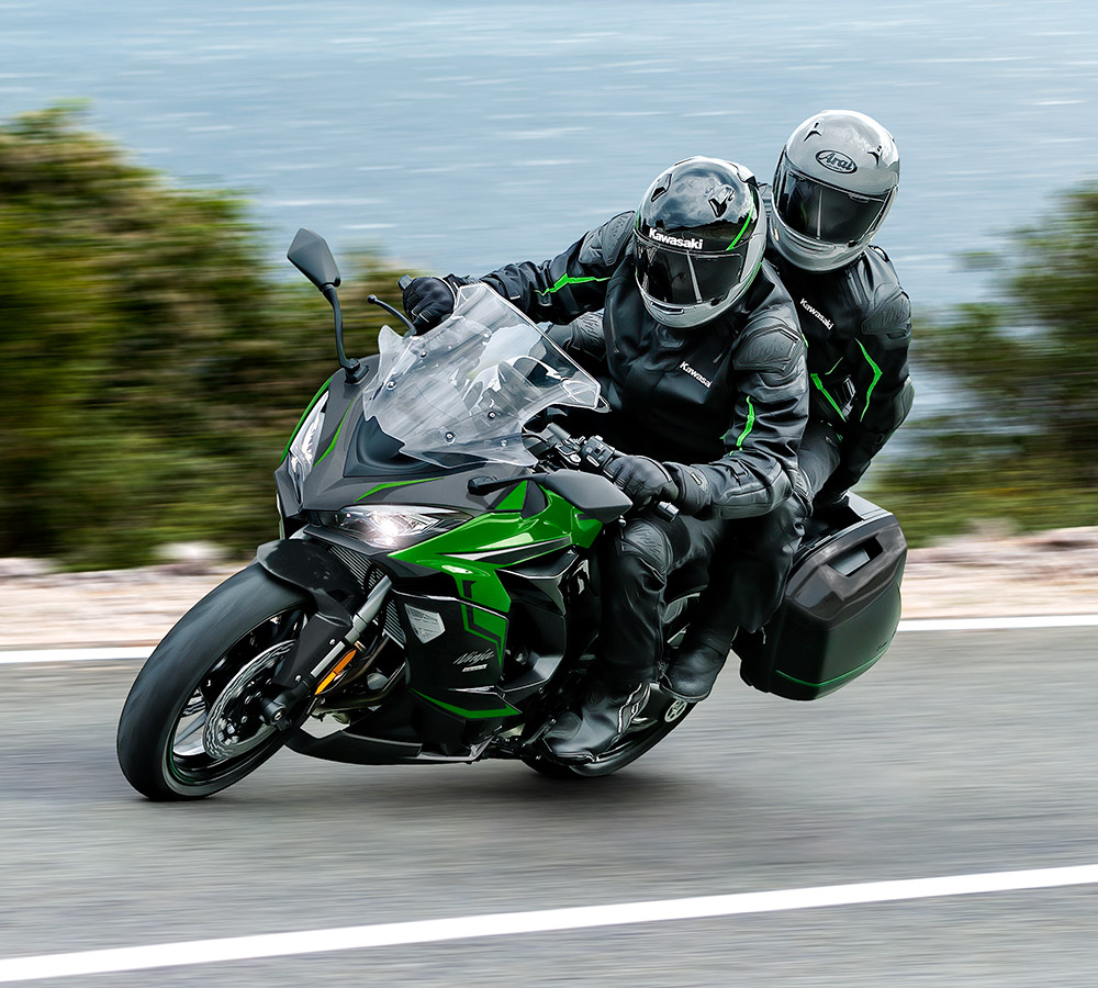 カワサキ　Ninja1000 Kawasaki Ninja 1000SX |スポーツツアラーモデル | パワフルかつ有能