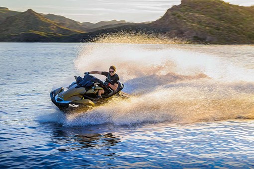 2023 JET SKI ULTRA 310LX