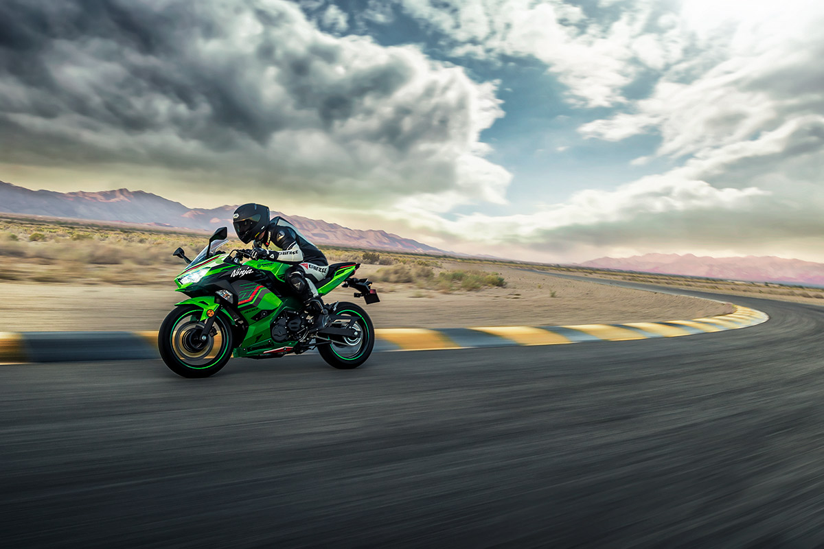 2024 NINJA 400 KRT EDITION