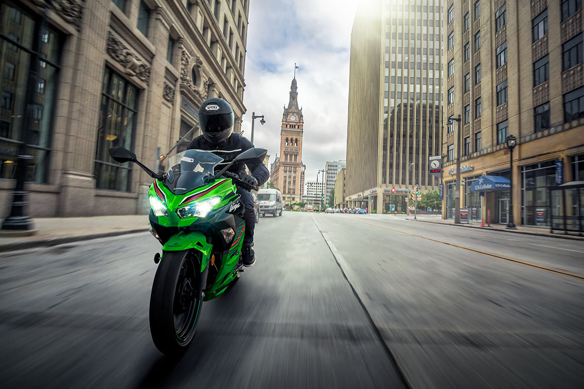 2024 NINJA 400 KRT EDITION