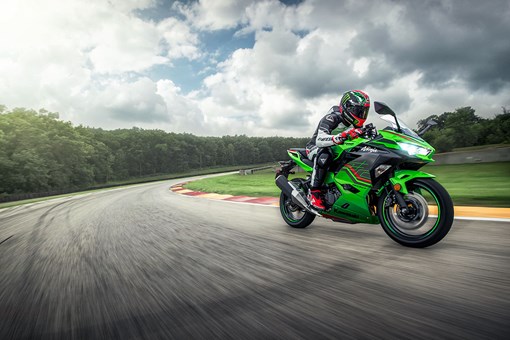 2024 NINJA 400 KRT EDITION
