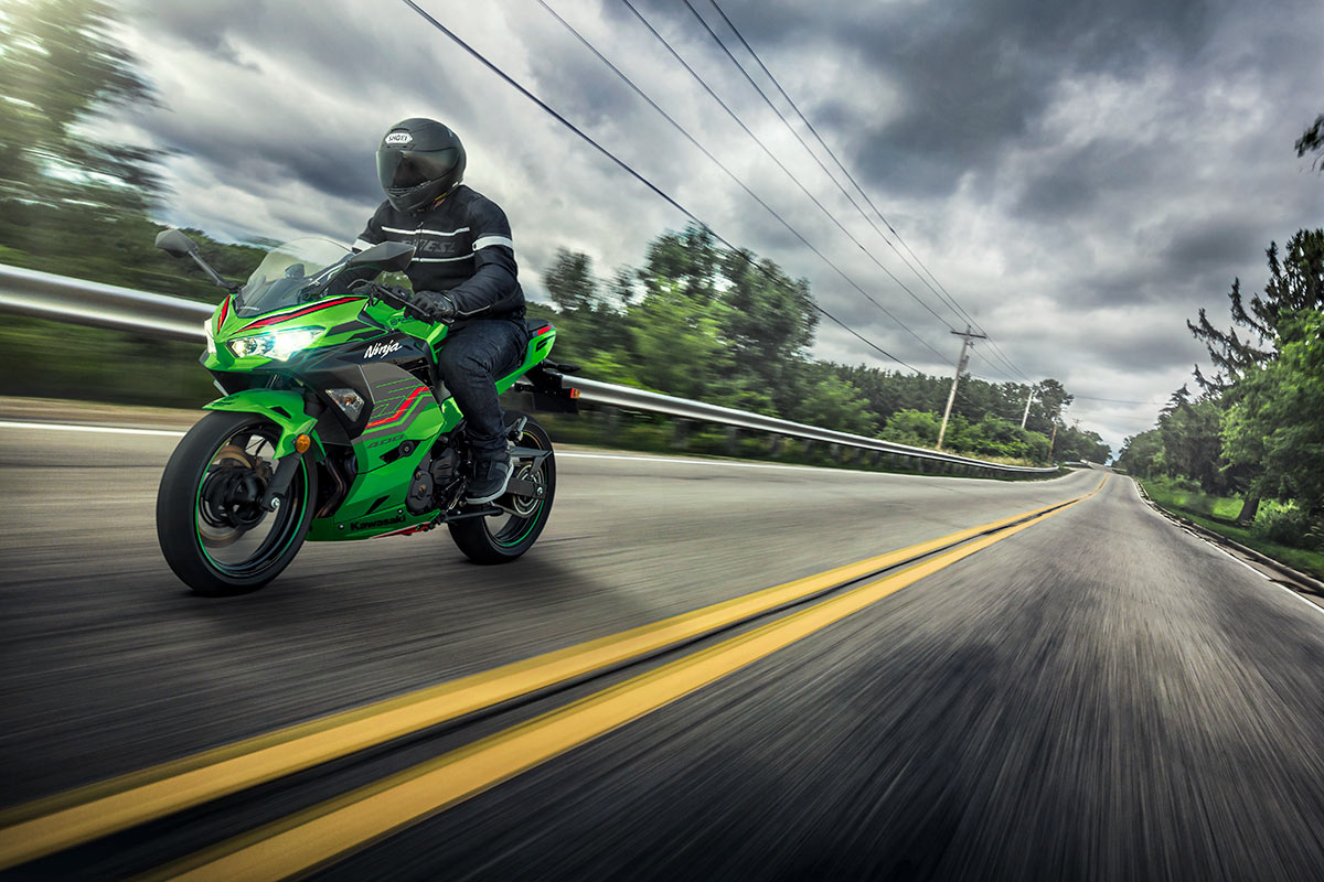 2024 NINJA 400 KRT EDITION
