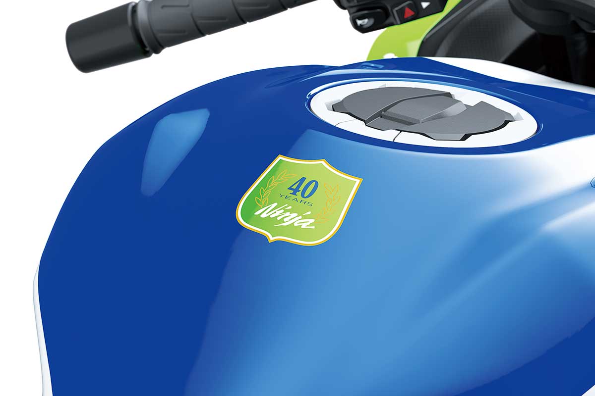 2024 Ninja ZX-4RR 40th Anniversary Edition モーターサイクル