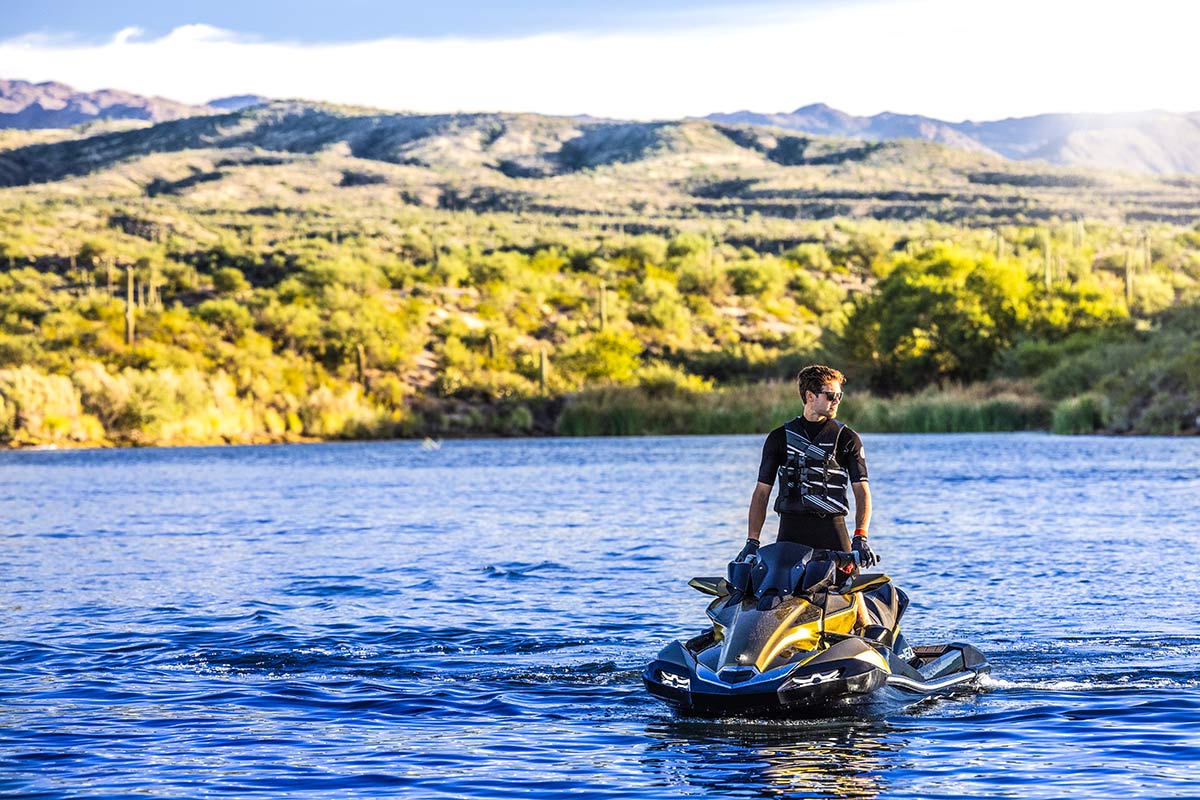 2024 JET SKI ULTRA 160LX