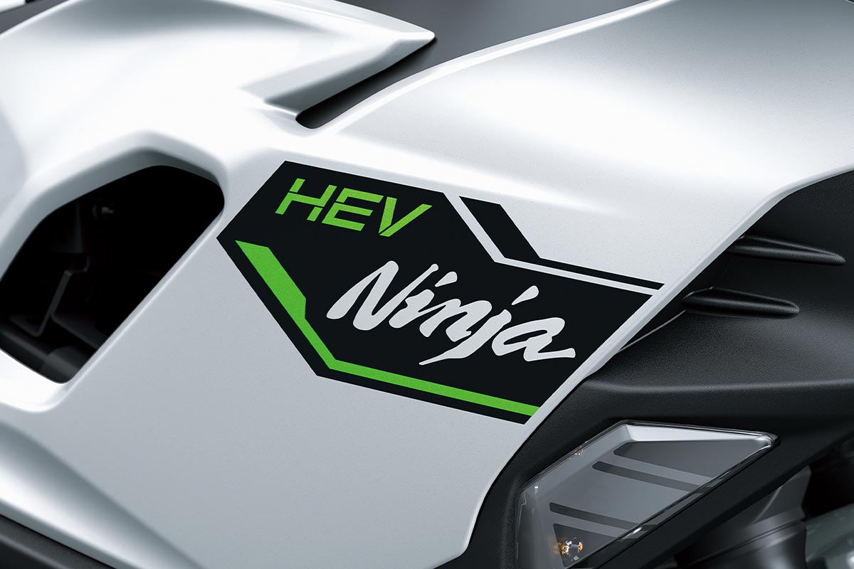 2024 NINJA 7 HYBRID