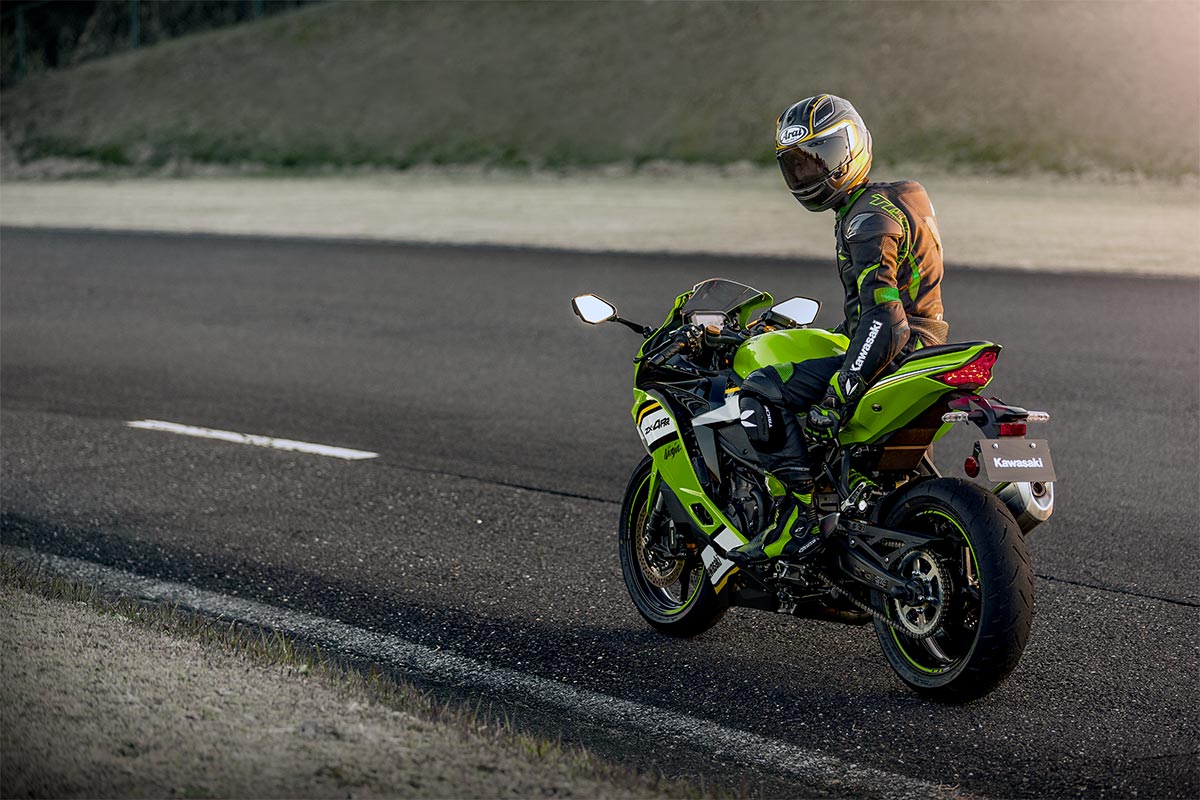 2025 Ninja ZX-4RR KRT EDITION モーターサイクル |株式会社