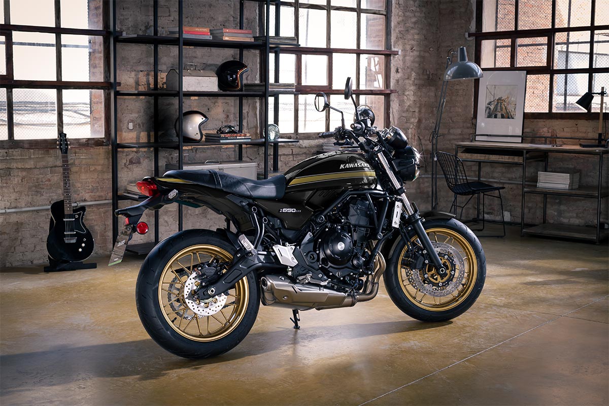 2025 整備解説書 Z650RS ER650RSFBN Japan 2025 整備解説書 Z650RS ER650RSFBN Japan - メルカリ