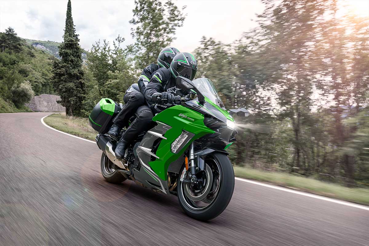 2025 Ninja H2 SX SE モーターサイクル |株式会社カワサキ