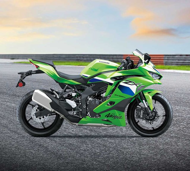 Image of 2026 Ninja ZX-25RR in action