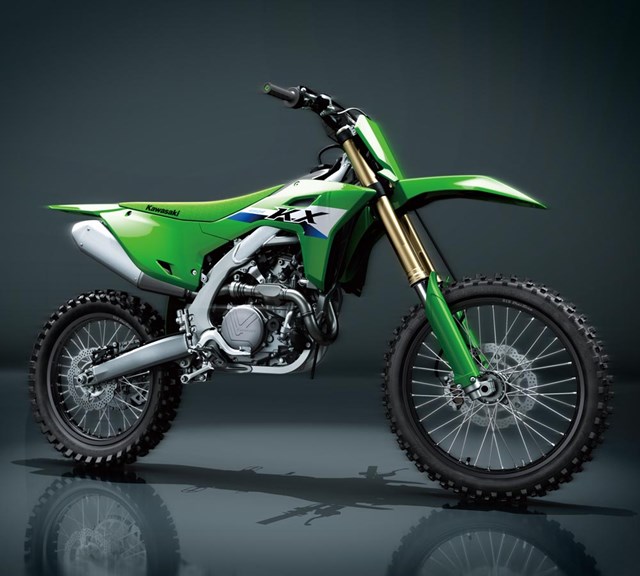 Image of 2027 KX450F in action