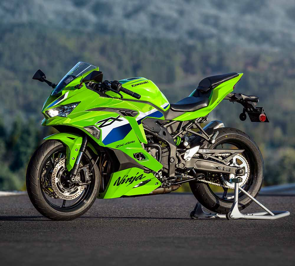 んぴページ Kawasaki Ninja ZX-4R |スーパースポーツモデル|並列4気筒エンジンを