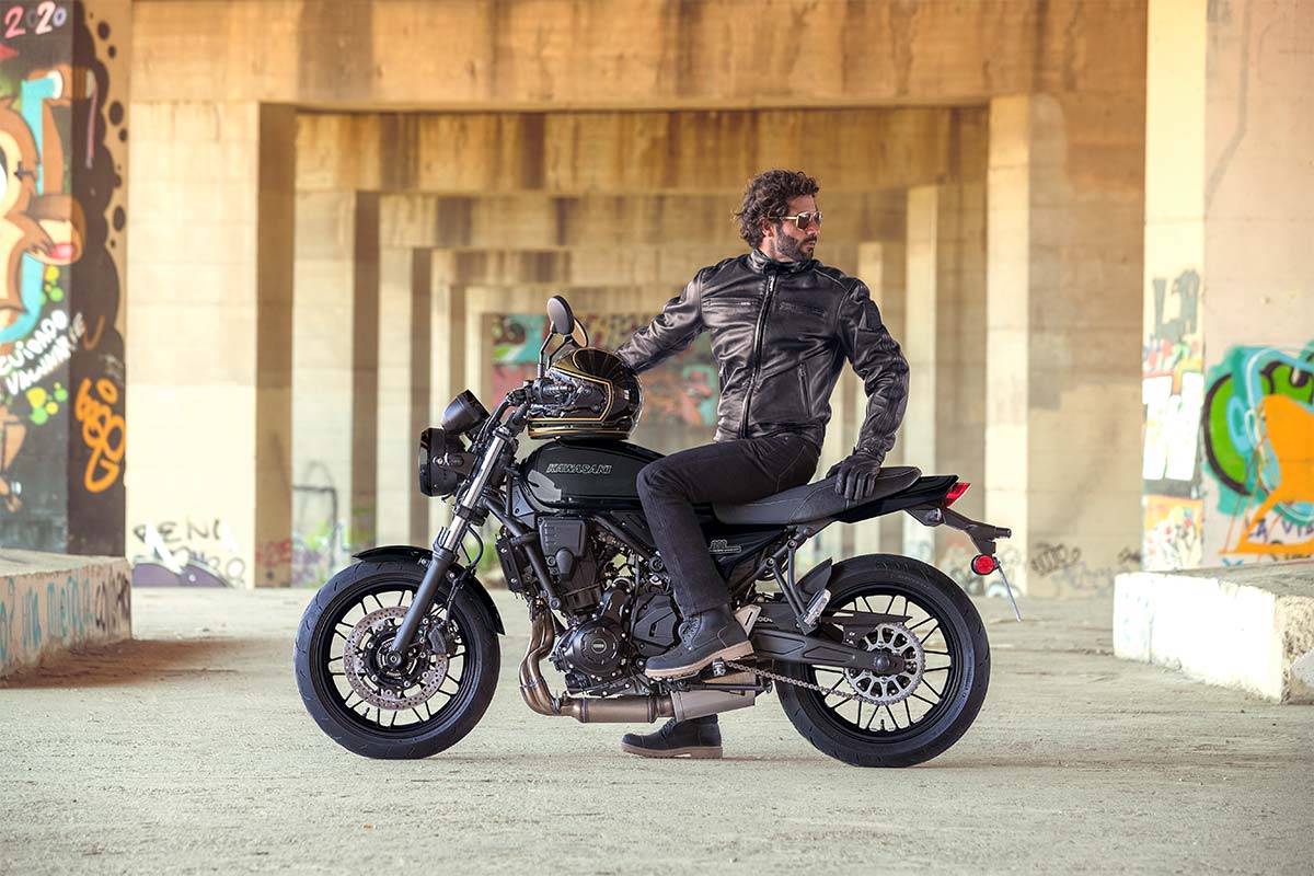 2027 Z650RS Black Ball Edition