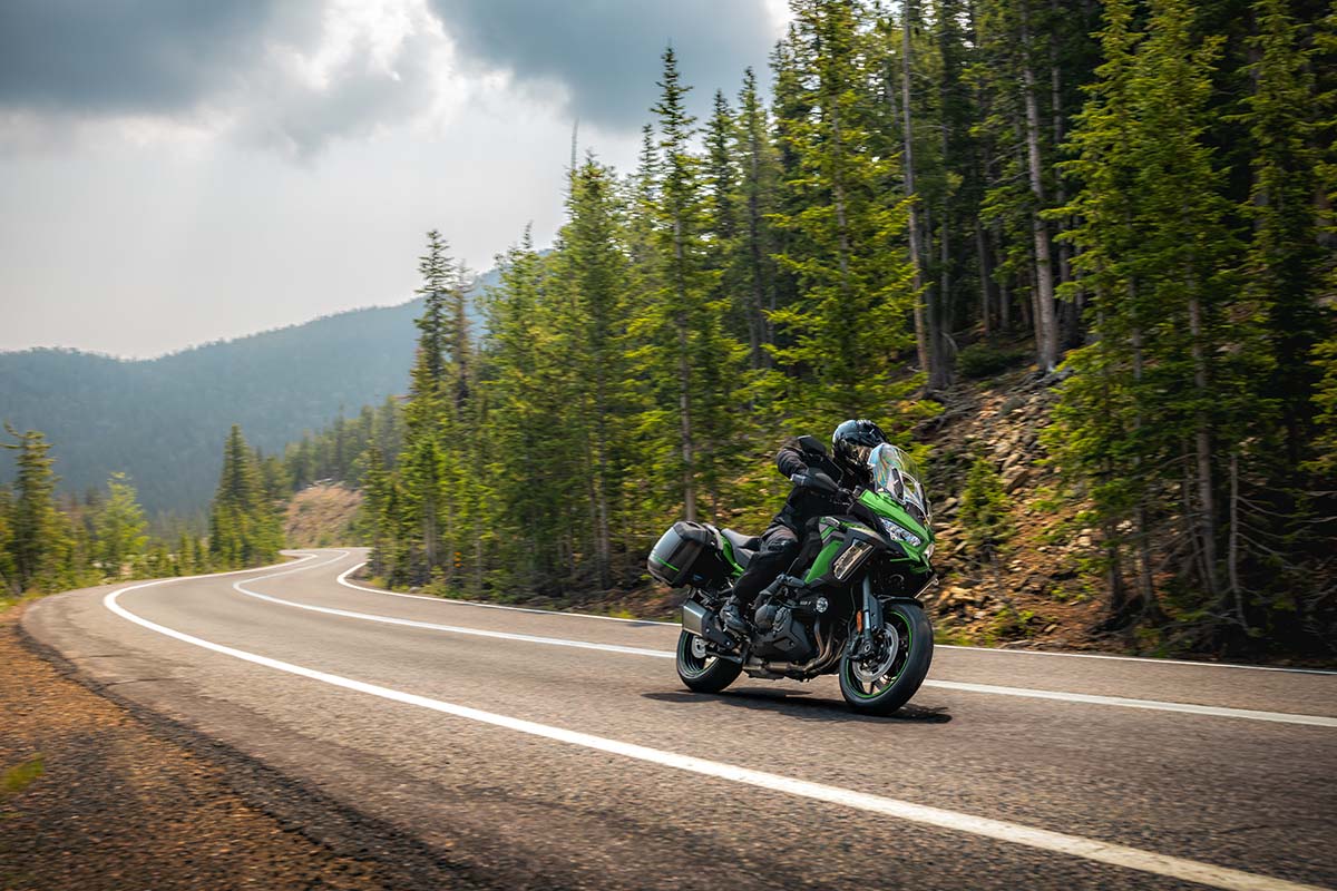 2027 VERSYS 1100 SE