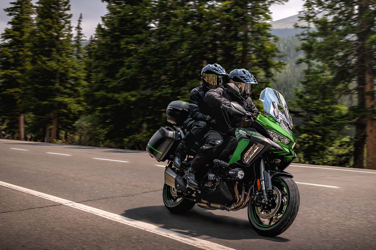 2027 VERSYS 1100 SE
