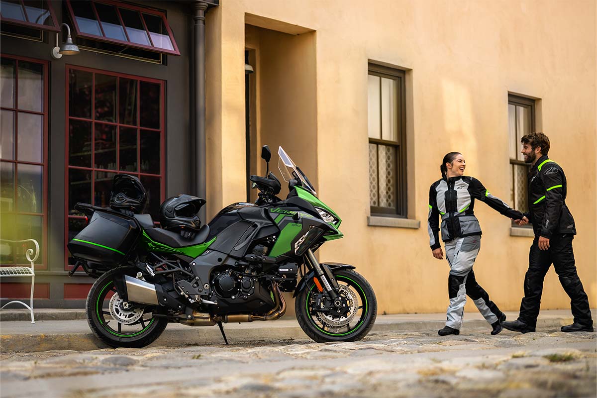 2027 VERSYS 1100 SE
