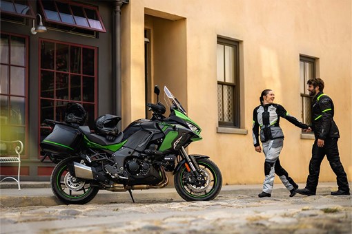 2027 VERSYS 1100 SE