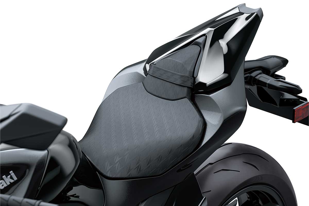 2027 Z1100