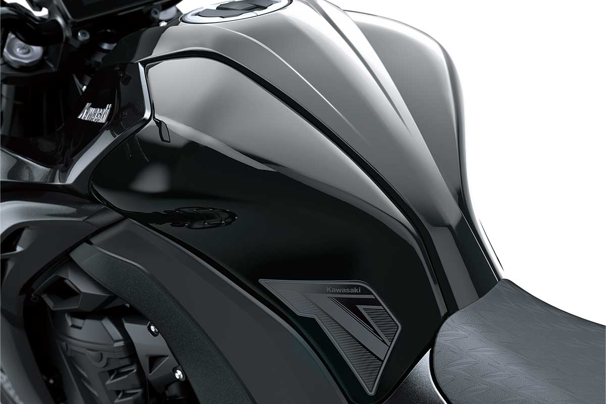 2027 Z1100