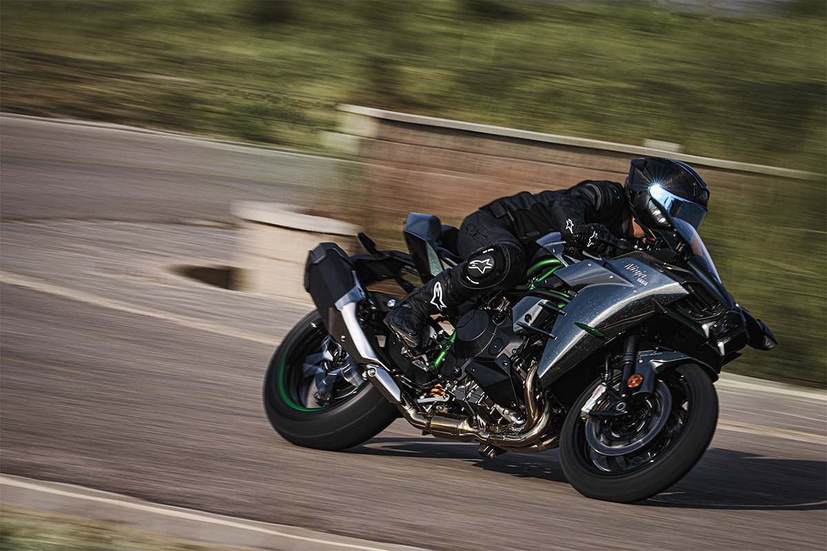 2027 Ninja H2 CARBON