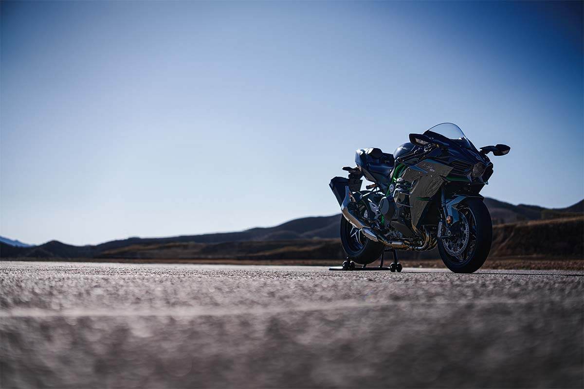 2027 Ninja H2 CARBON
