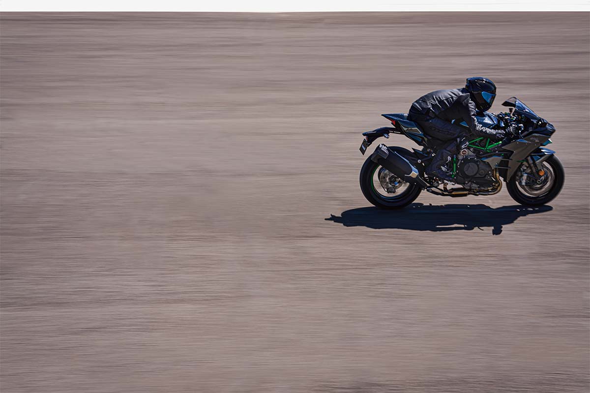 2027 Ninja H2 CARBON