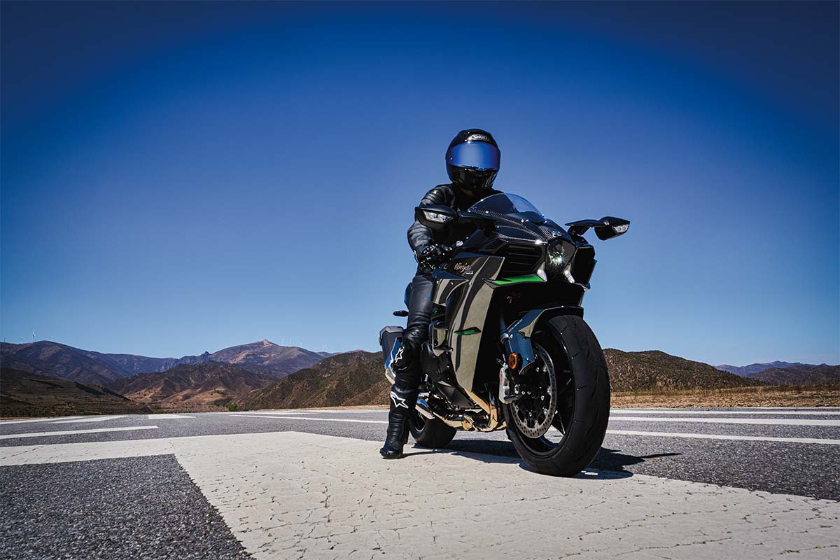 2027 Ninja H2 CARBON