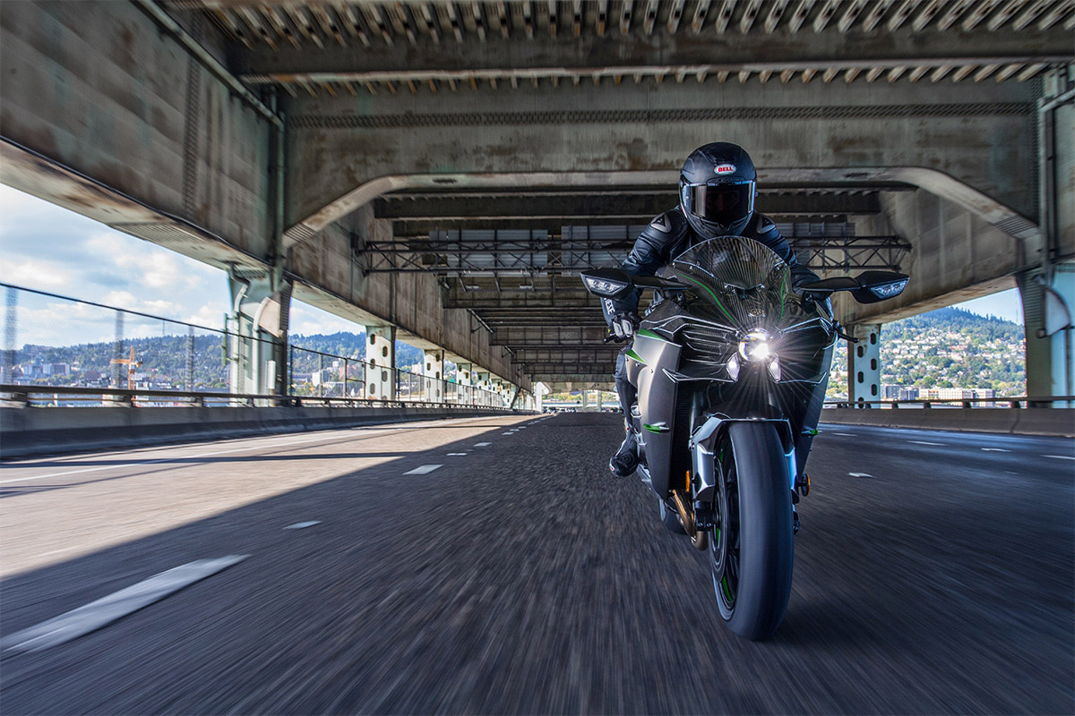 2021 NINJA H2 CARBON