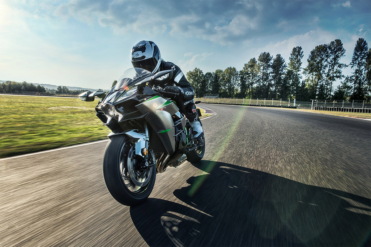 2021 NINJA H2 CARBON